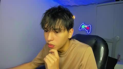 Snapshot of stiwentwink chatting on 09-28-25, 01:38 Stiwen online show from 09-28-25, 01:38