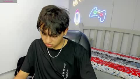 Snapshot of stiwentwink chatting on 10-30-25, 03:57 Stiwen online show from 10-30-25, 03:57