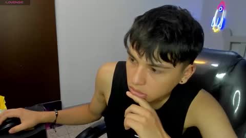 Snapshot of stiwentwink chatting on 11-10-25, 06:51 Stiwen online show from 11-10-25, 06:51