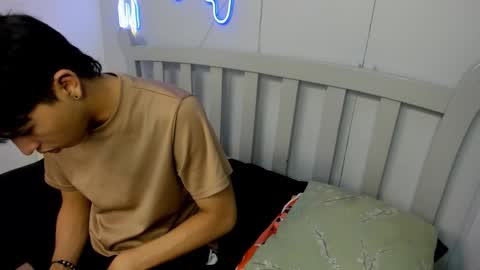 Snapshot of stiwentwink chatting on 11-27-25, 02:41 Stiwen online show from 11-27-25, 02:41