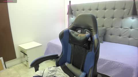 Stiwen online show from 03-27-26, 06:18