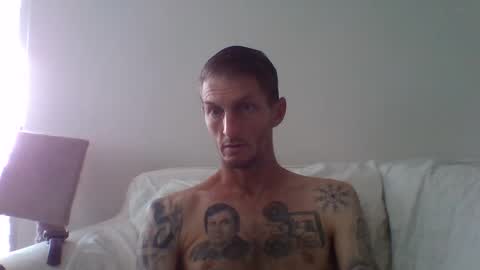 Snapshot of stix35 chatting on 11-30-25, 11:25 stix35 online show from 11-30-25, 11:25