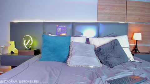 Snapshot of stone_lee_ chatting on 12-04-24, 12:14 Stone Lee  online show from 12-04-24, 12:14
