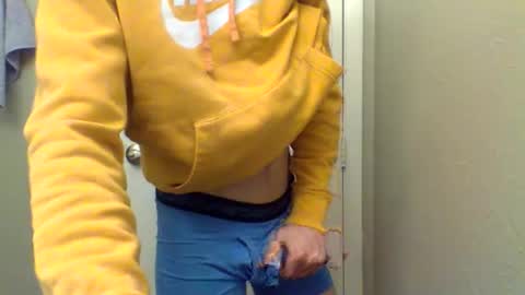 Snapshot of stoned32w chatting on 02-27-26, 03:50 Cameron online show from 02-27-26, 03:50