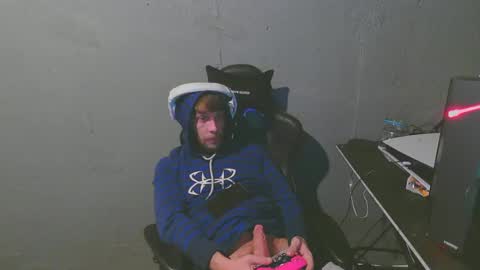 Snapshot of stonedpanda77 chatting on 01-11-25, 07:17 stonedpanda77 online show from 01-11-25, 07:17