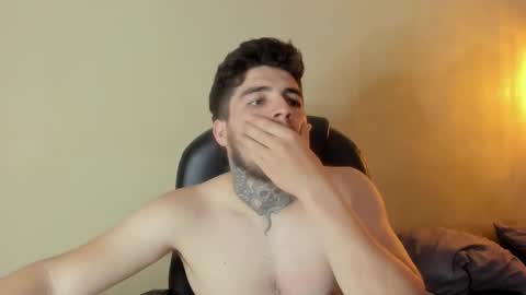 Snapshot of stoneepaul chatting on 11-05-25, 03:39 --free-- online show from 11-05-25, 03:39