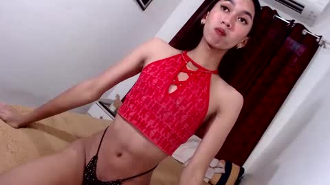 Snapshot of stonehard_sophia chatting on 12-24-24, 12:55 Cute Sophia online show from 12-24-24, 12:55