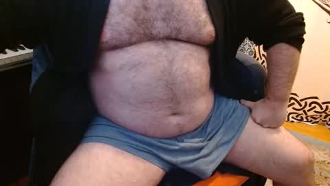 Snapshot of stonerbear42 chatting on 10-28-25, 01:03 Stonerbear42 online show from 10-28-25, 01:03