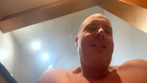 Stoodley22 online show from 01-16-25, 05:42