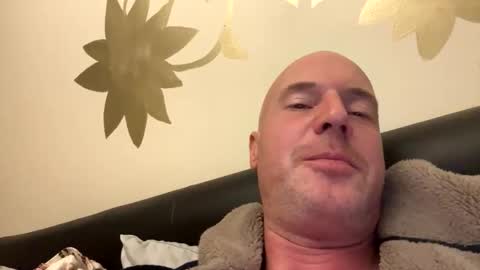 Stoodley22 online show from 10-29-25, 06:42