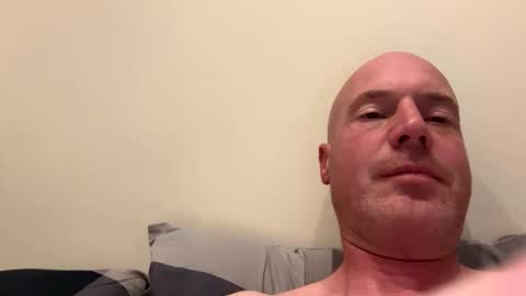 Stoodley22 online show from 04-22-26, 07:04