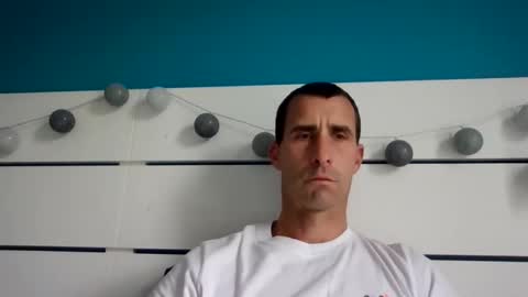 Snapshot of storanex chatting on 11-16-25, 01:39 storanex online show from 11-16-25, 01:39