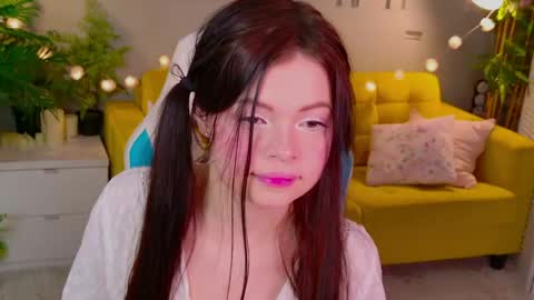 Leila online show from 05-15-26, 06:42