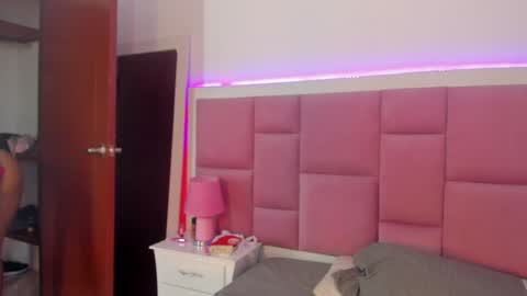 Snapshot of stormihills chatting on 02-08-25, 06:12 Sweety Stormi  online show from 02-08-25, 06:12