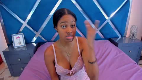 Snapshot of stormihills chatting on 10-09-25, 05:11 Sweety Stormi  online show from 10-09-25, 05:11