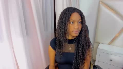 Snapshot of stormihills chatting on 10-13-25, 03:23 Sweety Stormi  online show from 10-13-25, 03:23