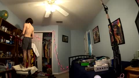 str8whiteboy21 online show from 12-04-24, 06:28