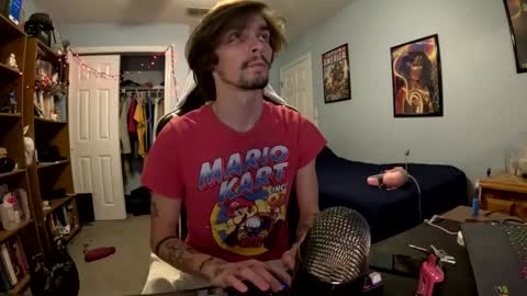 str8whiteboy21 online show from 12-08-24, 05:07