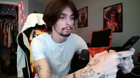 str8whiteboy21 online show from 12-17-24, 05:18