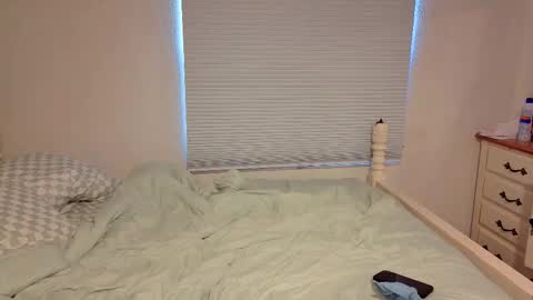 Snapshot of str8whiteboy21 chatting on 11-24-25, 05:23 str8whiteboy21 online show from 11-24-25, 05:23