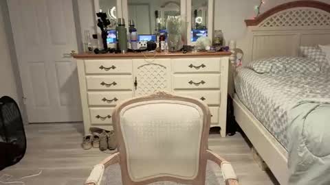 Snapshot of str8whiteboy21 chatting on 12-03-25, 05:11 str8whiteboy21 online show from 12-03-25, 05:11