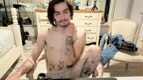str8whiteboy21 online show from 04-22-26, 10:17