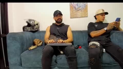 Snapshot of straight__friends chatting on 09-18-25, 02:08 straight__friends online show from 09-18-25, 02:08