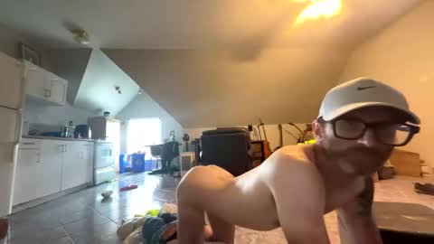 Snapshot of straightexhibitionistforcocks chatting on 10-16-25, 06:31 straightexhibitionistforcocks online show from 10-16-25, 06:31