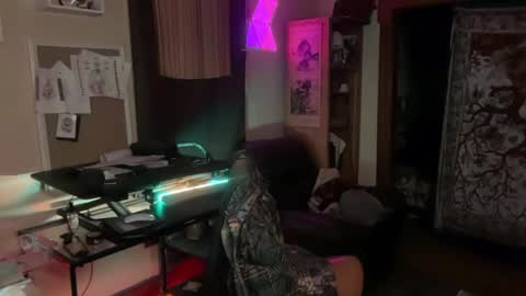 Cowboy Zuhly online show from 03-27-26, 05:57