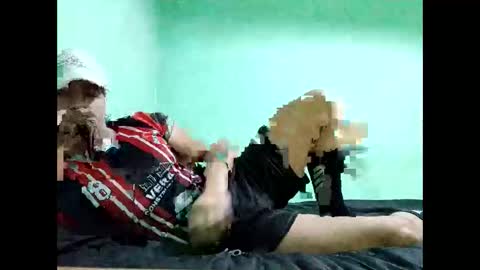 Snapshot of straightsoccerboy chatting on 12-14-25, 10:53 straightsoccerboy online show from 12-14-25, 10:53