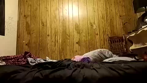 straighttoy online show from 11-07-25, 02:00