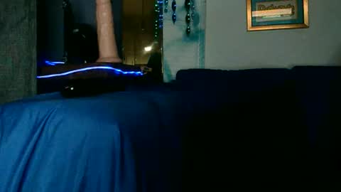 straitpipermann22 online show from 11-26-25, 08:48