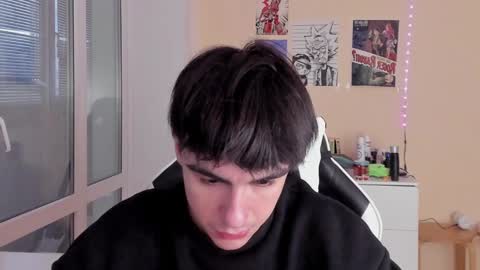 Snapshot of stralght_twinks chatting on 01-27-25, 01:52 Ray online show from 01-27-25, 01:52