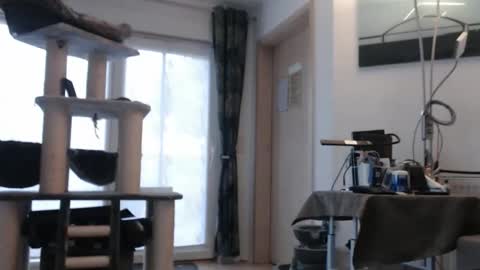 Stranger online show from 10-17-25, 06:05