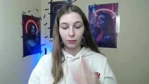 Amalia online show from 02-15-26, 07:51