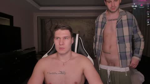 Snapshot of stranggee chatting on 02-01-25, 07:23 Artem online show from 02-01-25, 07:23