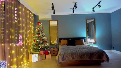 Snapshot of straw_juice chatting on 12-29-24, 02:38 Laura online show from 12-29-24, 02:38