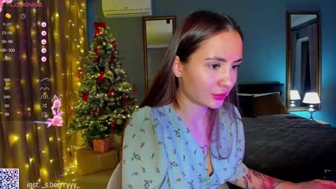 Snapshot of straw_juice chatting on 01-05-25, 06:35 Laura online show from 01-05-25, 06:35