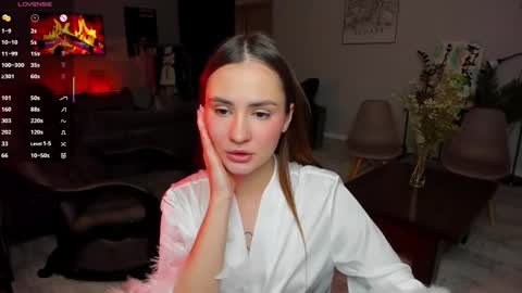 Snapshot of straw_juice chatting on 11-07-25, 07:14 Laura online show from 11-07-25, 07:14