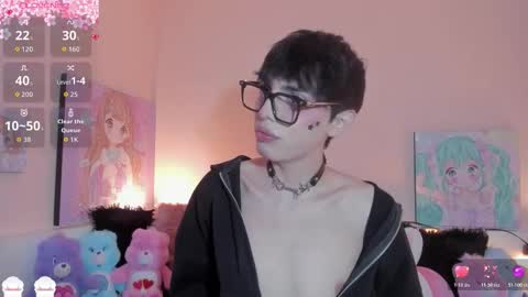 strawberry_kitty_ online show from 02-22-26, 04:13