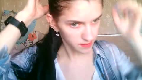 Strawberry Storm online show from 04-05-26, 10:56