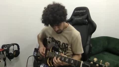 Snapshot of stringin69 chatting on 11-30-25, 08:13 stringin69 online show from 11-30-25, 08:13