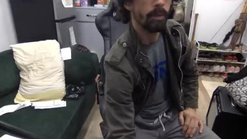 Snapshot of stringin69 chatting on 02-26-26, 05:23 stringin69 online show from 02-26-26, 05:23