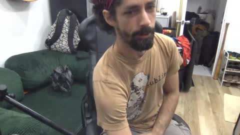 Snapshot of stringin69 chatting on 03-04-26, 07:47 stringin69 online show from 03-04-26, 07:47