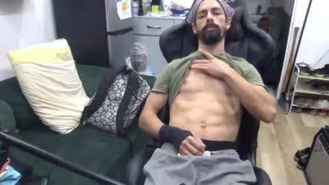 Snapshot of stringin69 chatting on 03-13-26, 09:27 stringin69 online show from 03-13-26, 09:27