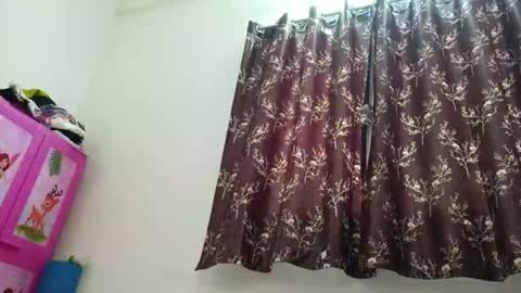 Snapshot of strip_couple_love1 chatting on 09-25-25, 07:45 strip_couple_love1 online show from 09-25-25, 07:45