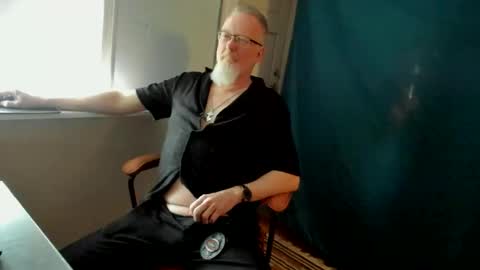 strip_m online show from 05-13-26, 10:12