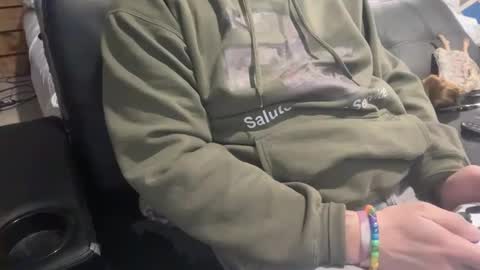 stroking33again online show from 02-24-25, 11:52