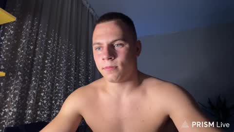 Snapshot of strong_baby chatting on 09-15-25, 08:20 Strong Baby online show from 09-15-25, 08:20