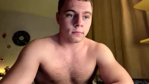 Snapshot of strong_baby chatting on 12-21-25, 07:54 Strong Baby online show from 12-21-25, 07:54